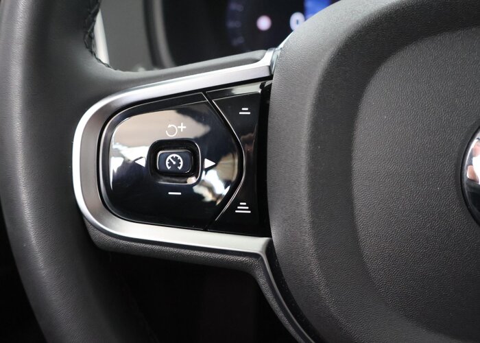 Volvo XC90 2.0 T8 Plug-in hybrid AWD Plus Dark