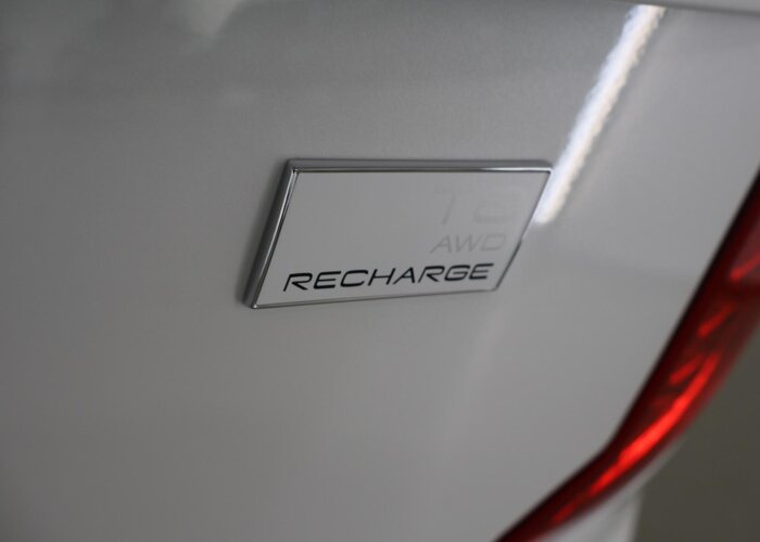Volvo XC90 2.0 T8 Plug-in hybrid AWD Plus Dark
