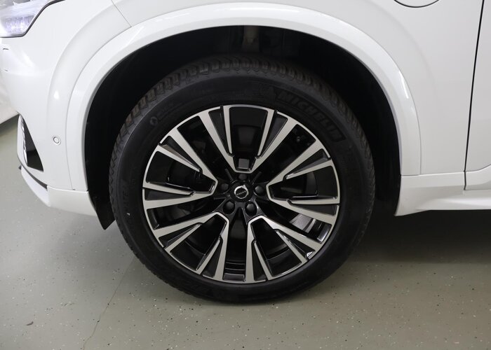 Volvo XC90 2.0 T8 Plug-in hybrid AWD Plus Dark
