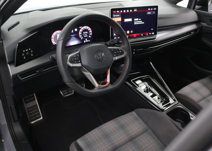Volkswagen Golf 2.0 TSI GTI
