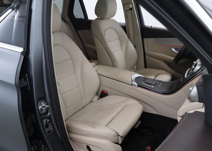 Mercedes-Benz GLC 200 Business Solution AMG