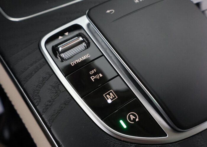 Mercedes-Benz GLC 200 Business Solution AMG