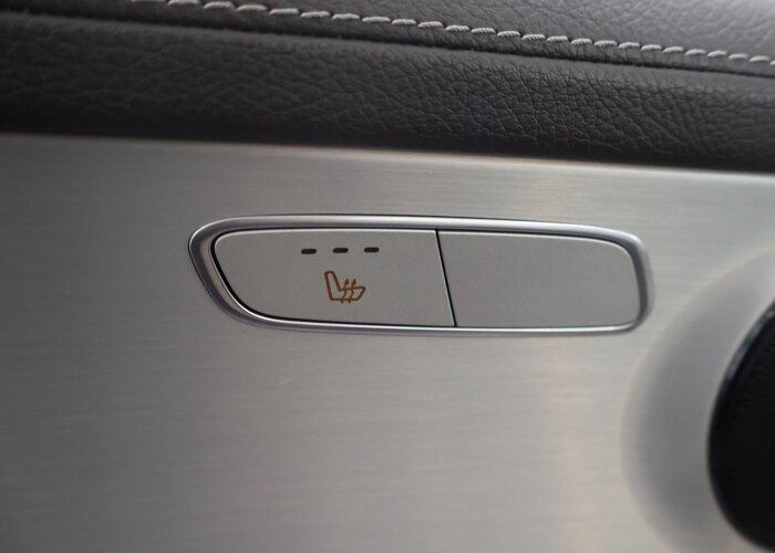 Mercedes-Benz GLC 200 Business Solution AMG