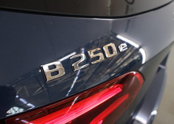 Mercedes-Benz B-Klasse 250 e AMG Line