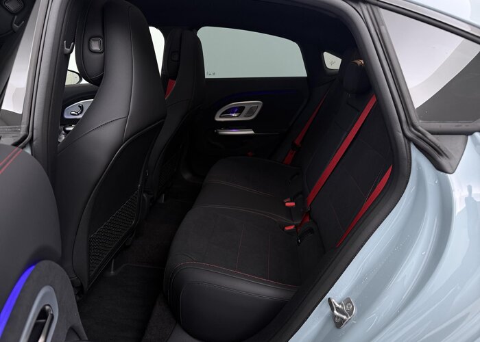 Mercedes-Benz CLA-Klasse 200 AMG Line Business Solution AMG