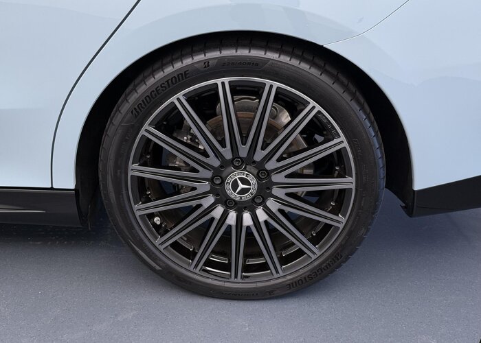 Mercedes-Benz CLA-Klasse 200 AMG Line Business Solution AMG