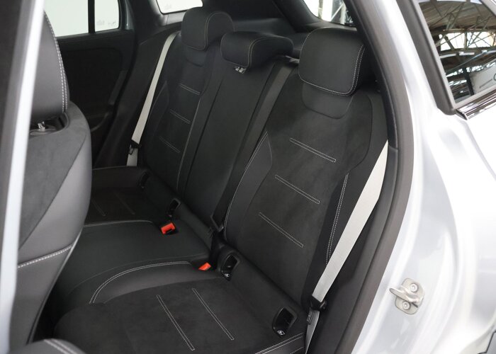 Mercedes-Benz GLA 250 e 140 Years Edition
