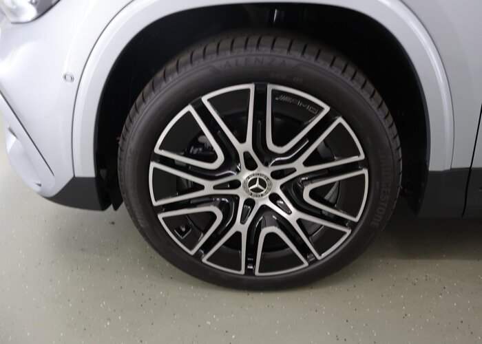 Mercedes-Benz GLA 250 e 140 Years Edition