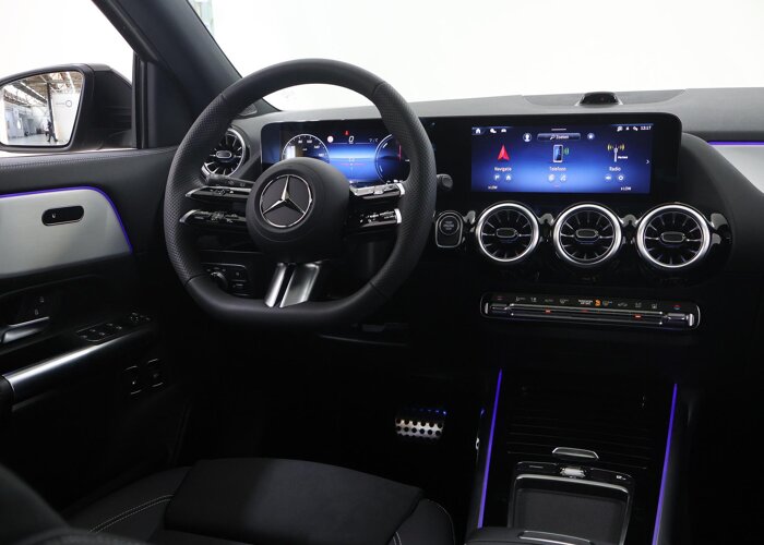 Mercedes-Benz GLA 250e 140 Years Edition
