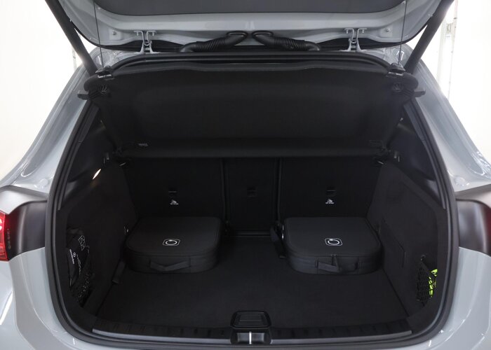 Mercedes-Benz GLA 250e 140 Years Edition