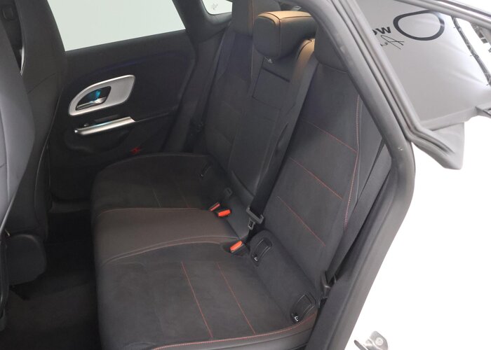 Mercedes-Benz CLA-Klasse 180 Business Solution AMG