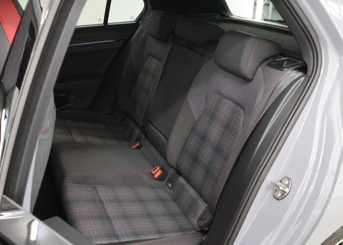 Volkswagen Golf 2.0 TSI GTI