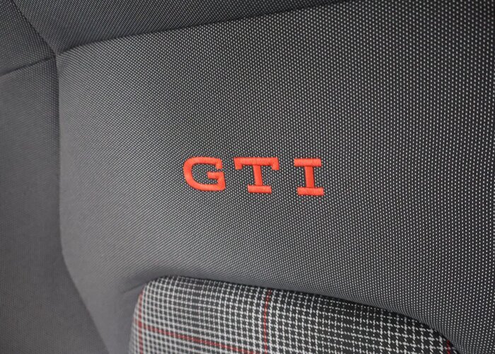 Volkswagen Golf 2.0 TSI GTI