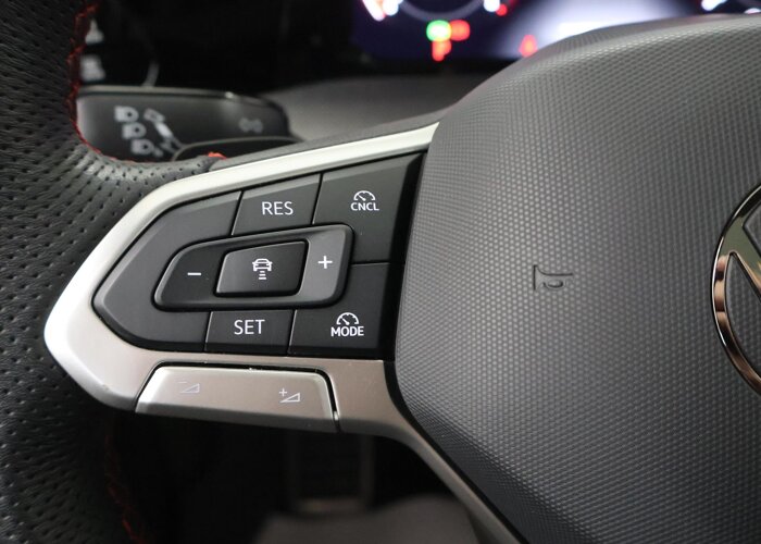 Volkswagen Golf 2.0 TSI GTI