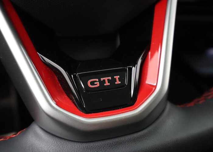 Volkswagen Golf 2.0 TSI GTI