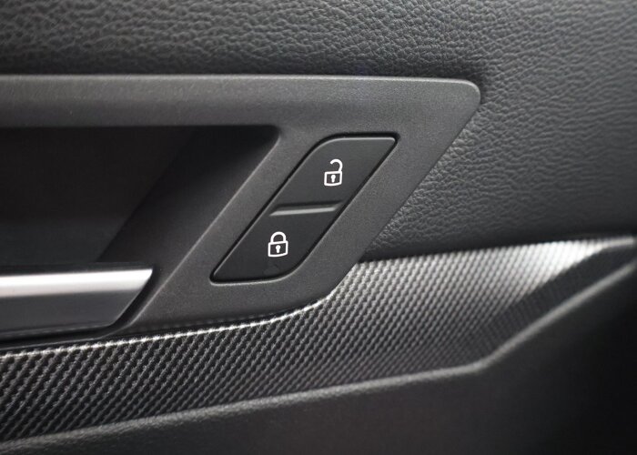 Volkswagen Golf 2.0 TSI GTI