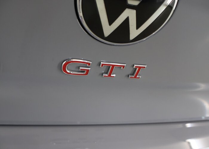 Volkswagen Golf 2.0 TSI GTI