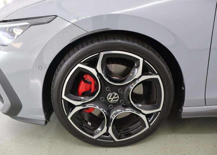 Volkswagen Golf 2.0 TSI GTI