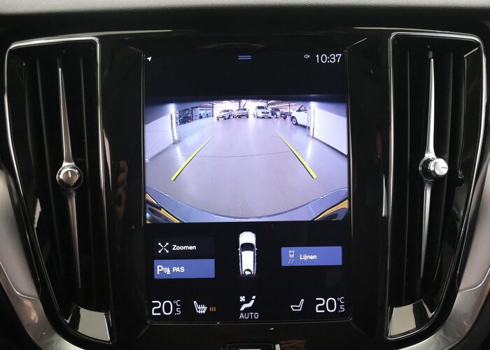Volvo V60 2.0 T5 Momentum Pro