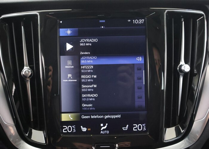 Volvo V60 2.0 T5 Momentum Pro