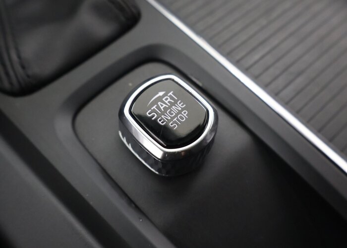 Volvo V60 2.0 T5 Momentum Pro
