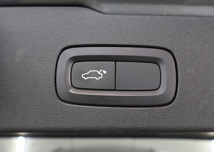 Volvo V60 2.0 T5 Momentum Pro