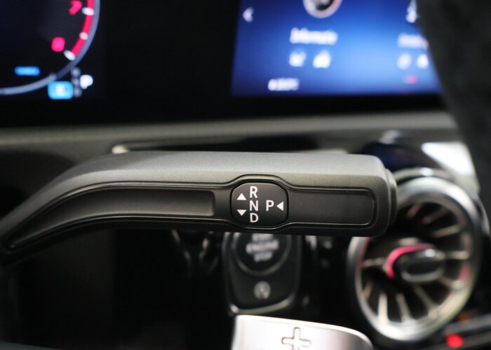 Mercedes-Benz CLA-Klasse 180 Business Solution AMG