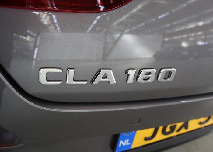 Mercedes-Benz CLA-Klasse 180 Business Solution AMG