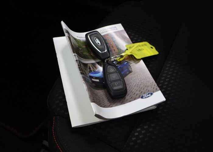 Ford FOCUS Wagon 1.0 EcoBoost Hybrid ST Line X