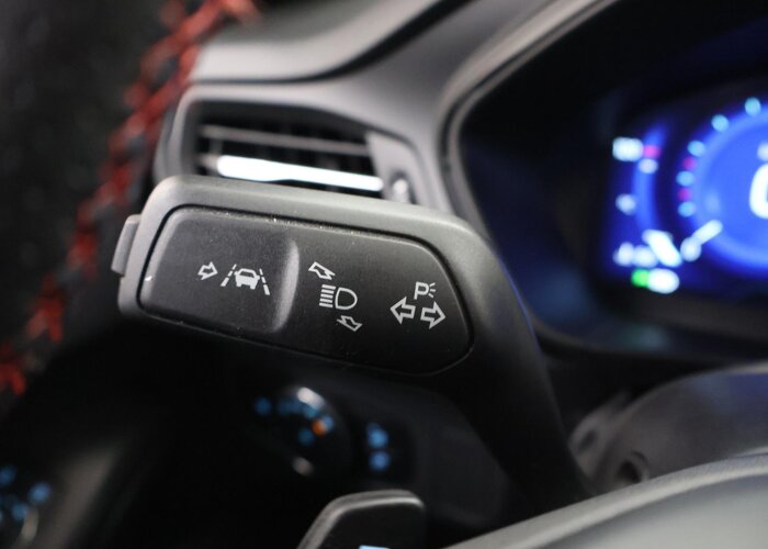 Ford FOCUS Wagon 1.0 EcoBoost Hybrid ST Line X