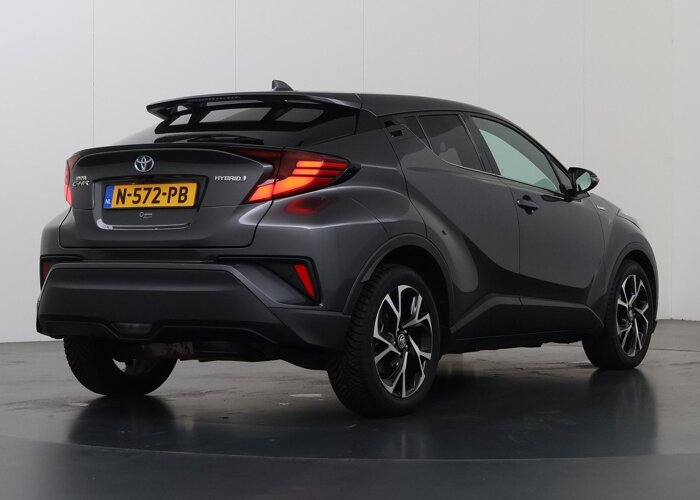 Toyota C-HR 1.8 Hybrid Business Plus