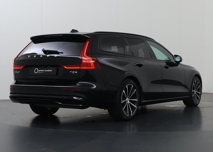 Volvo V60 2.0 T8 Plug-in hybrid AWD Plus Dark