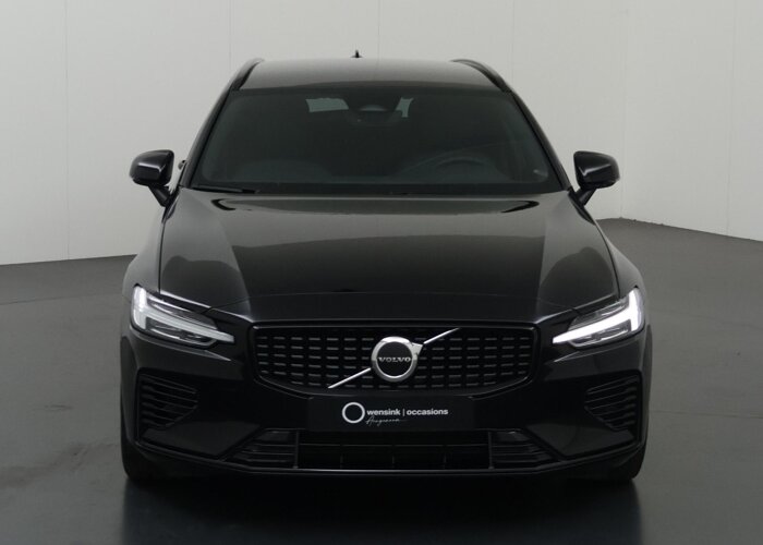 Volvo V60 2.0 T8 Plug-in hybrid AWD Plus Dark