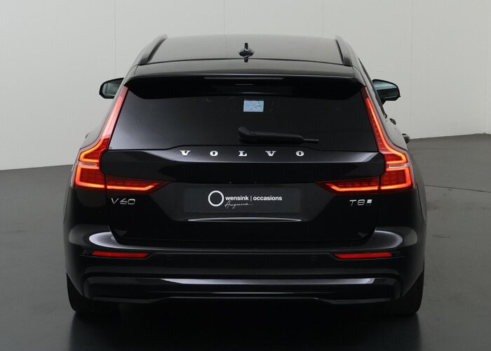 Volvo V60 2.0 T8 Plug-in hybrid AWD Plus Dark