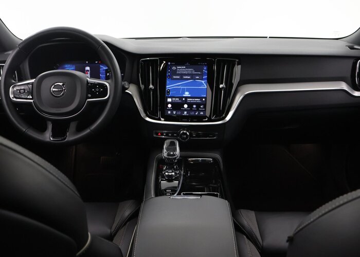 Volvo V60 2.0 T8 Plug-in hybrid AWD Plus Dark