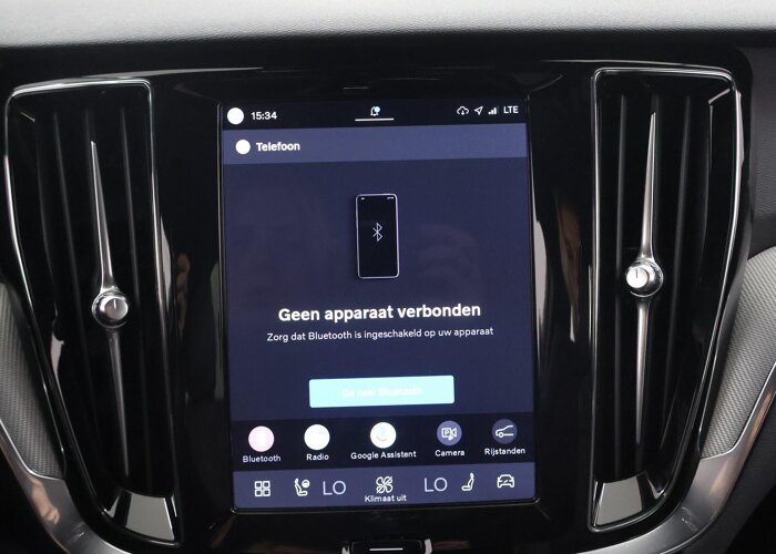 Volvo V60 2.0 T8 Plug-in hybrid AWD Plus Dark