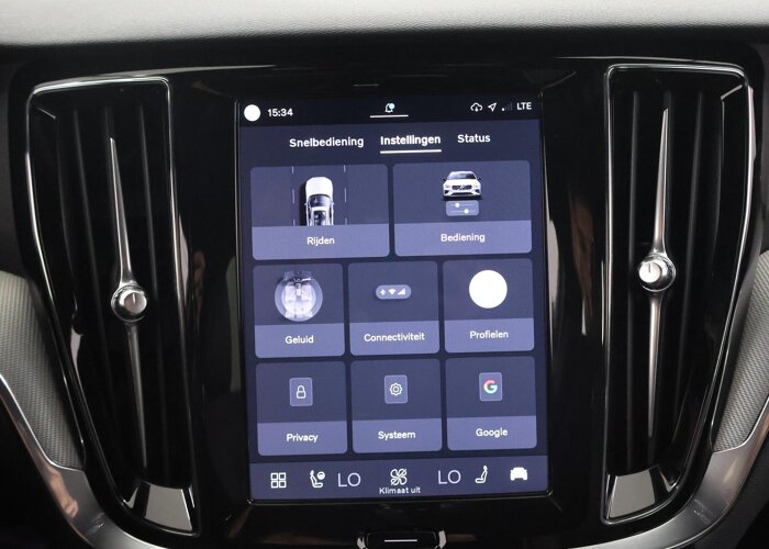 Volvo V60 2.0 T8 Plug-in hybrid AWD Plus Dark