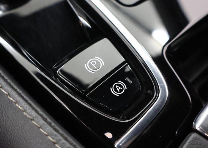 Volvo V60 2.0 T8 Plug-in hybrid AWD Plus Dark