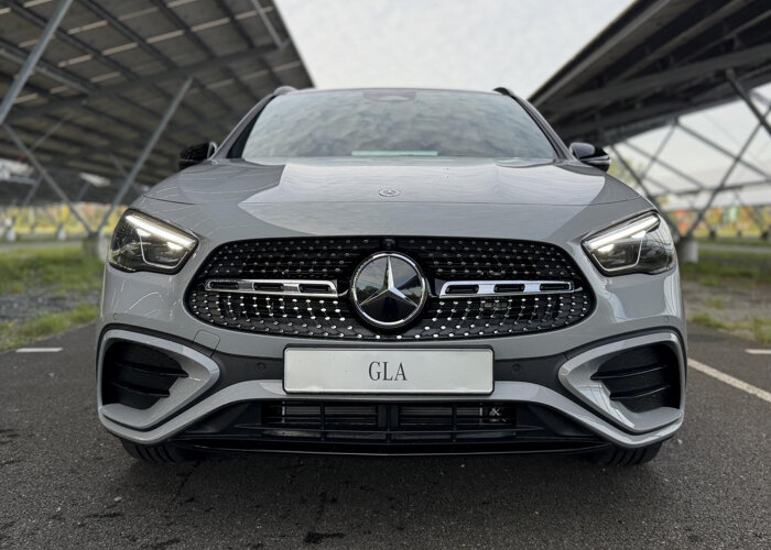 Mercedes-Benz GLA 250 e 140 Years Edition