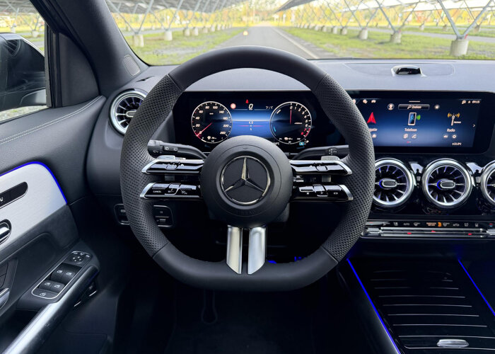 Mercedes-Benz GLA 250 e 140 Years Edition