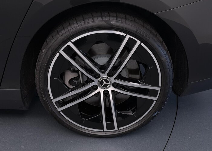 Mercedes-Benz EQE 350+ Launch Edition Luxury Line 91 kWh
