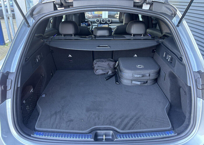Mercedes-Benz GLC 300e 4MATIC Sport Edition