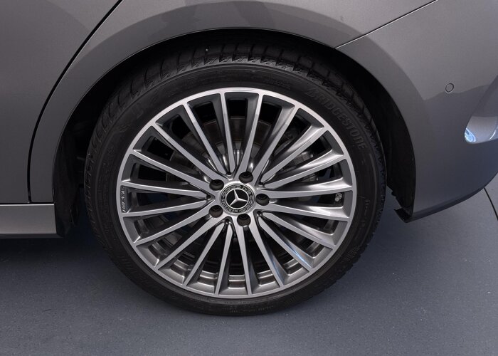 Mercedes-Benz B-Klasse 250 e Business Solution AMG