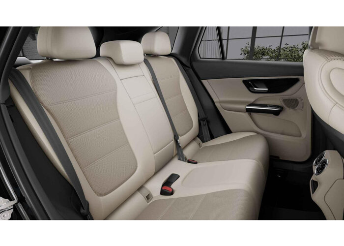Mercedes-Benz GLC 300e 4MATIC Luxury Line