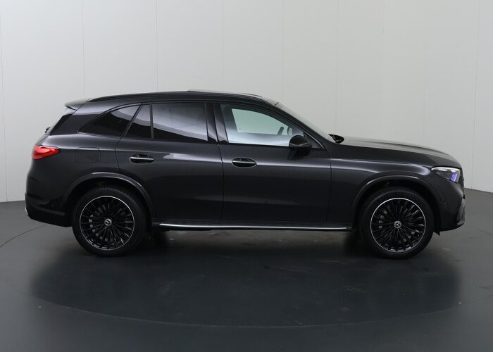 Mercedes-Benz GLC 300e 4MATIC AMG Line
