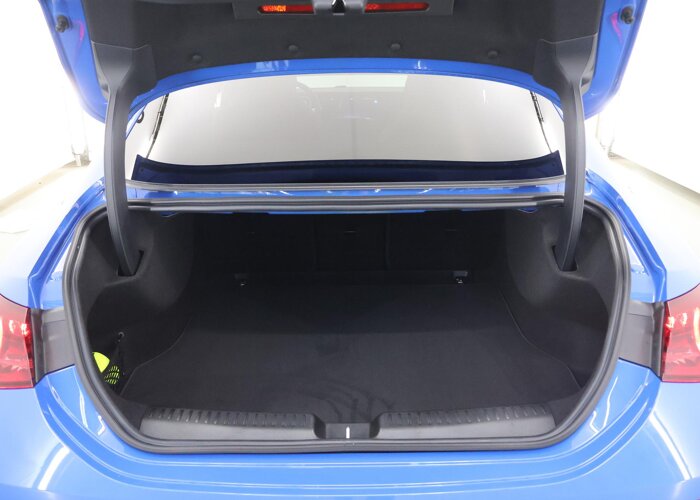 Mercedes-Benz CLA-Klasse 180 Business Solution AMG