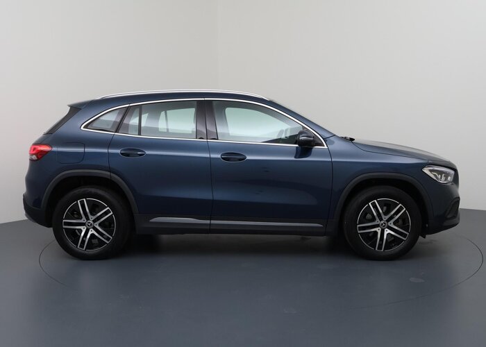 Mercedes-Benz GLA 250 e AMG Line