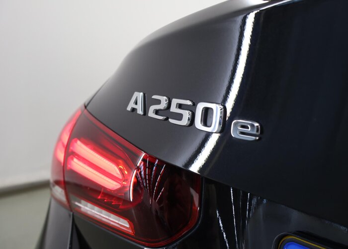 Mercedes-Benz A-Klasse 250 e Business Solution AMG Limited