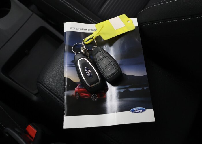Ford Kuga 2.5 PHEV Titanium