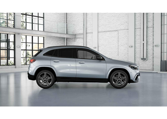 Mercedes-Benz GLA 180 AMG Line